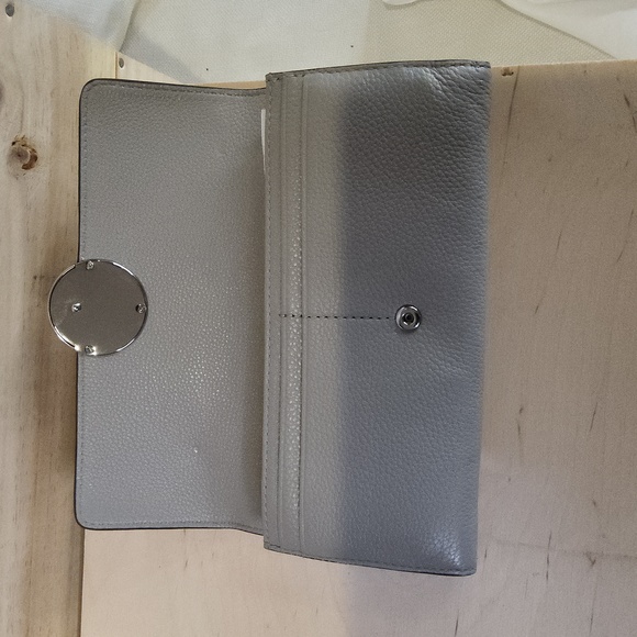 COPY - Michael kors Gemma color block shoulder tote with matching wallet set - Picture 7 of 8